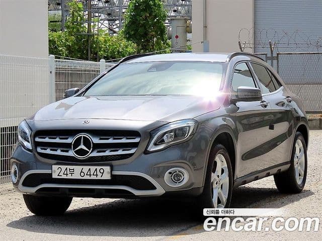 Mercedes-Benz GLA-Class 2018 — Фото 20/20