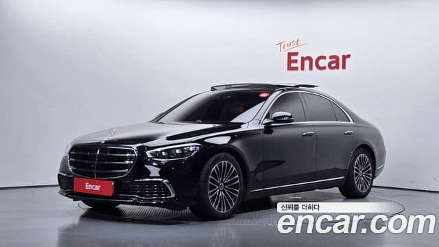 Mercedes-Benz S-Class 2024 — Photo 23/32