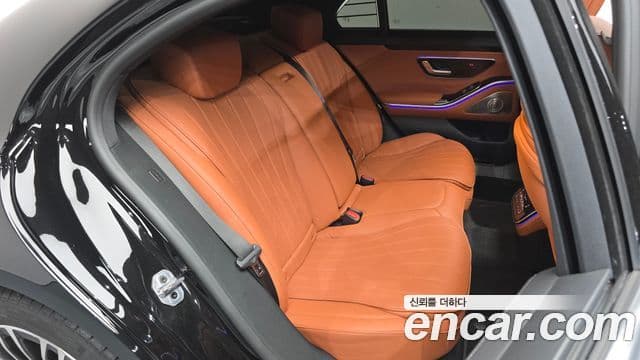 Mercedes-Benz S-Class 2024 — Photo 14/32