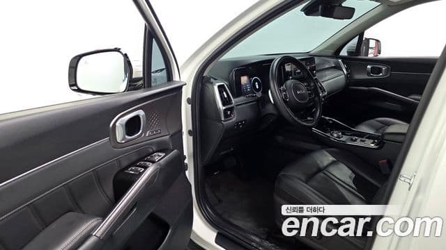 Kia Sorento 2023 — Фото 10/20