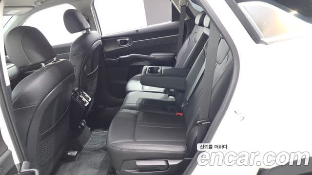 Kia Sorento 2023 — Фото 12/20