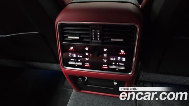 Porsche Cayenne 2020 — ფოტო 10/34