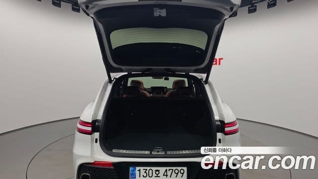 Genesis GV70 2023 — Photo 7/35