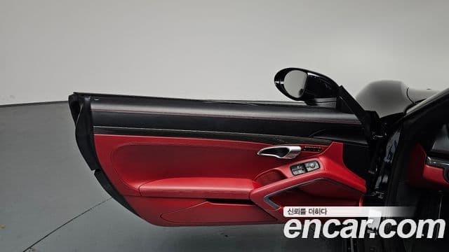 Porsche 718 Boxster 2019 — Şəkil 16/38