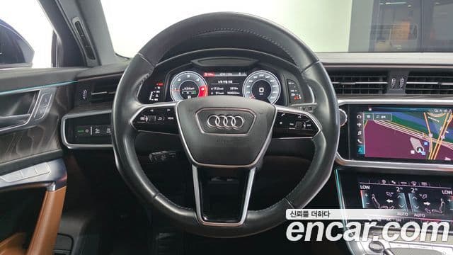 Audi A6 2021 — ფოტო 17/20