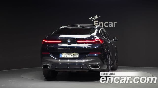 BMW X6 2022 — Photo 4/20