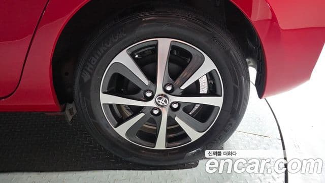 Toyota Prius C 2019 — Şəkil 23/31