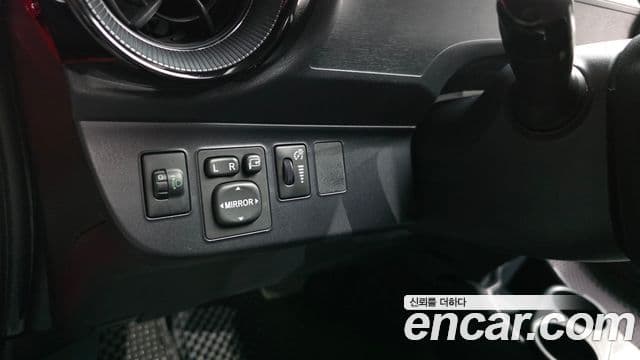 Toyota Prius C 2019 — Şəkil 31/31