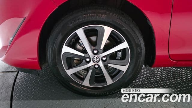 Toyota Prius C 2019 — Şəkil 22/31