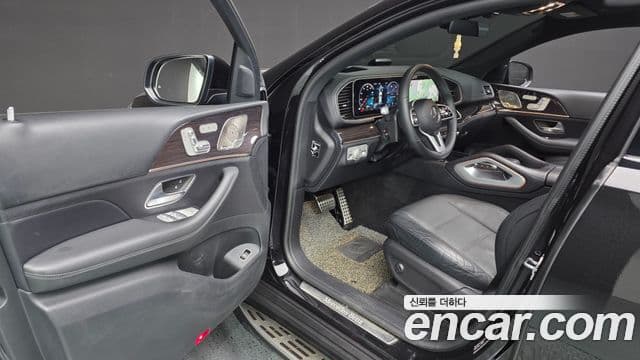 Mercedes-Benz GLE-Class 2021 — ფოტო 34/36