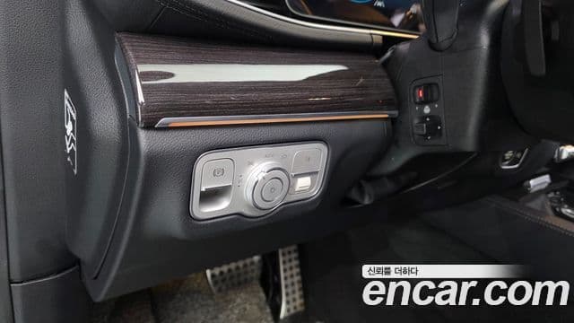 Mercedes-Benz GLE-Class 2021 — ფოტო 12/36