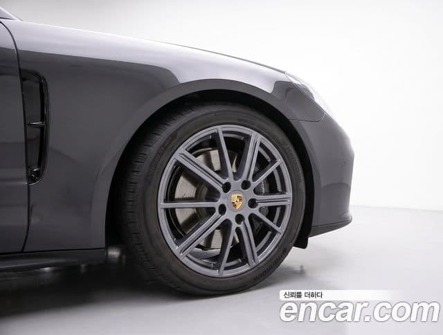 Porsche Panamera 2025 — Photo 16/20