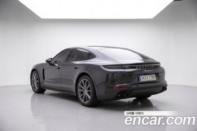 Porsche Panamera 2025 — Photo 8/20