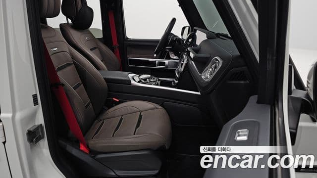Mercedes-Benz G-Class 2024 — Photo 3/36