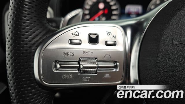 Mercedes-Benz G-Class 2024 — Photo 10/36