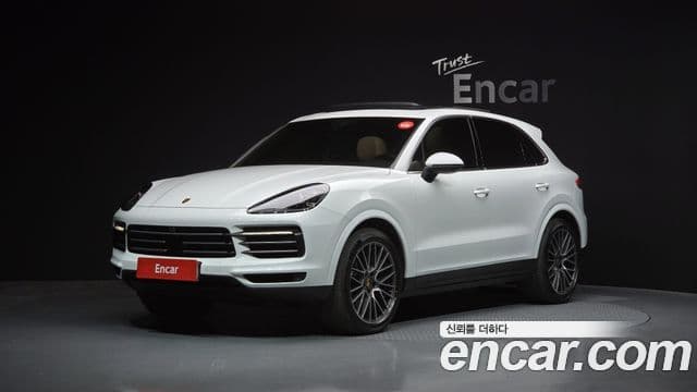 Porsche Cayenne 2023 — Photo 30/30