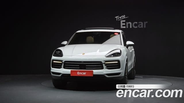 Porsche Cayenne 2023 — Photo 21/30
