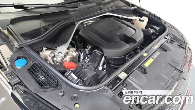 Land Rover Range Rover 2024 — Photo 12/20