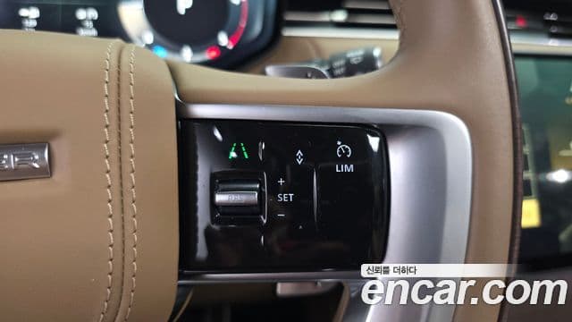 Land Rover Range Rover 2024 — Photo 19/20
