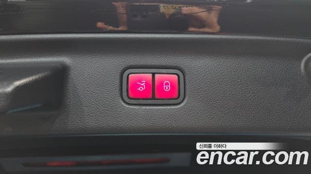 Mercedes-Benz S-Class 2021 — Photo 3/41