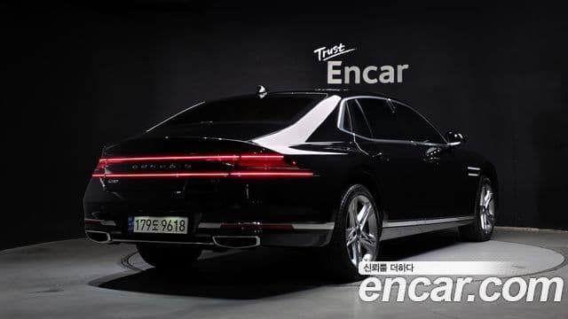 Genesis G90 2024 — Photo 15/34