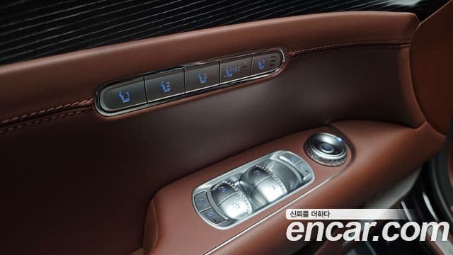 Genesis G90 2024 — Photo 8/34