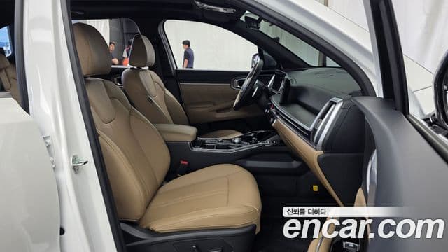 Kia Sorento 2023 — Фото 11/20
