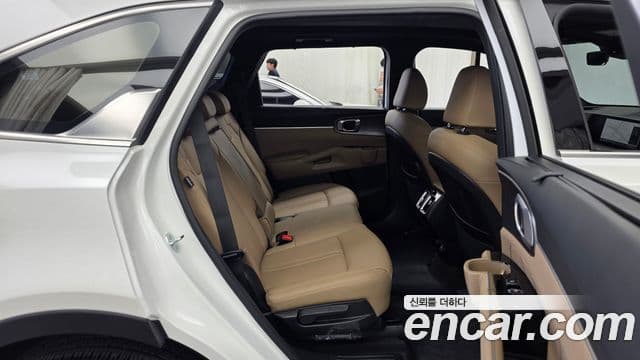 Kia Sorento 2023 — Фото 12/20