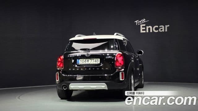 Mini Cooper D Countryman 2021 — Фото 4/20