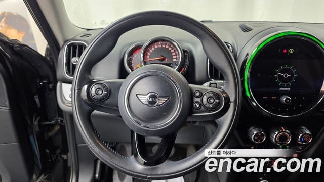 Mini Cooper D Countryman 2021 — Фото 13/20