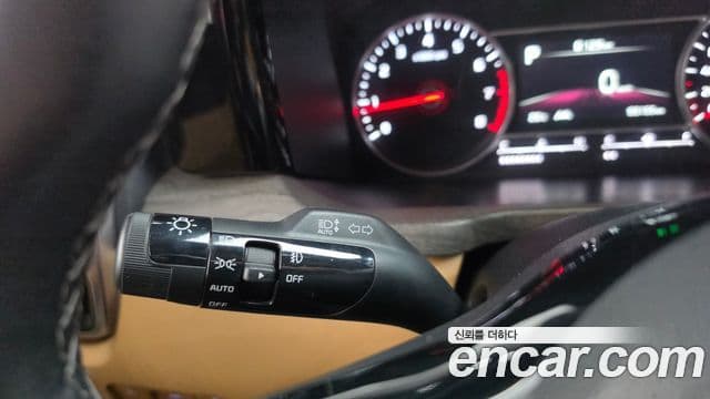 Kia Sorento 2021 — Şəkil 28/33