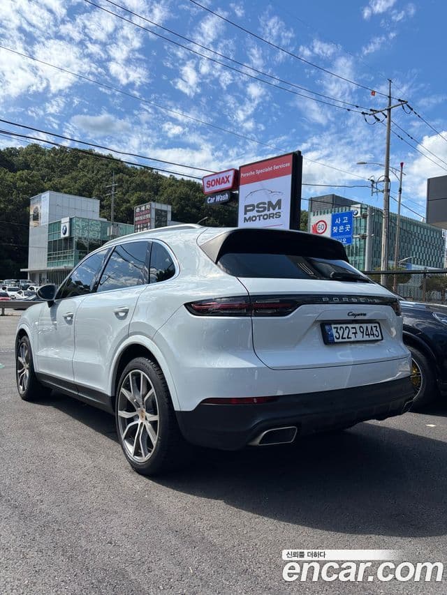 Porsche Cayenne 2019 — Photo 11/11