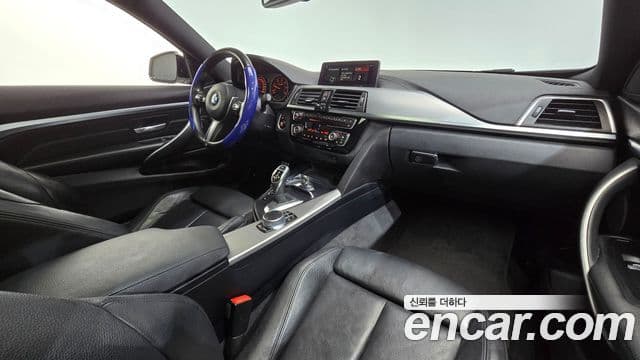 BMW 4 Series 2018 — Photo 16/32