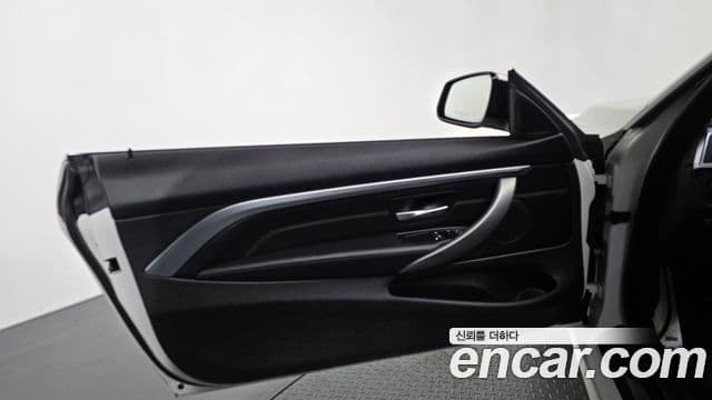 BMW 4 Series 2018 — Photo 22/32