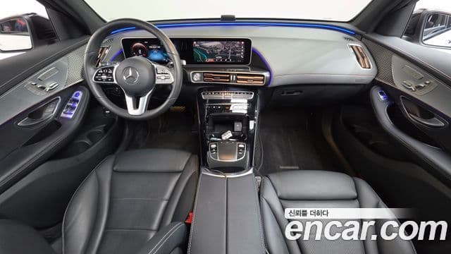 Mercedes-Benz EQC 2020 — ფოტო 26/34