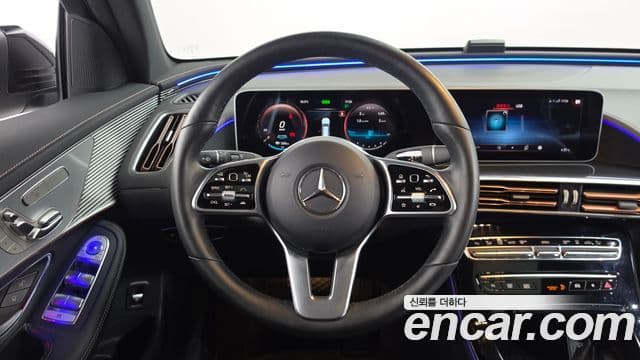 Mercedes-Benz EQC 2020 — ფოტო 17/34