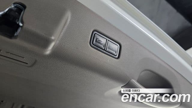 Kia Carnival 2024 — Фото 19/20