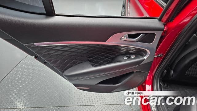 Genesis G70 2019 — Photo 31/34