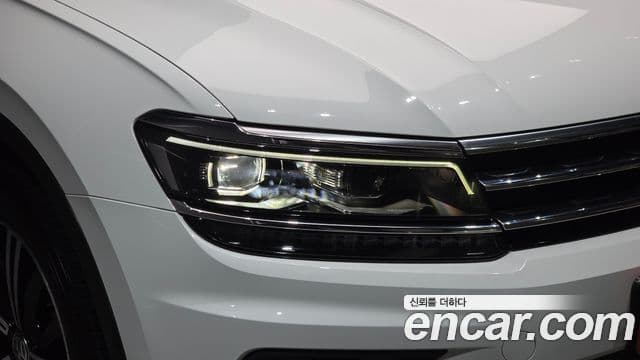 Volkswagen Tiguan 2019 — Şəkil 18/34