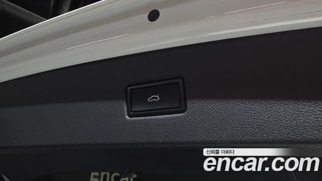 Volkswagen Tiguan 2019 — Şəkil 23/34