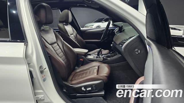 BMW X3 2020 — Photo 30/32