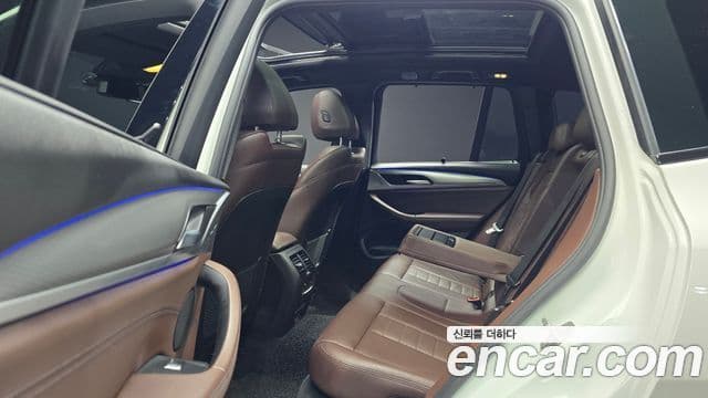 BMW X3 2020 — Photo 24/32