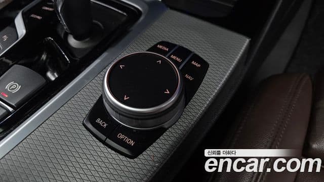 BMW X3 2020 — Photo 32/32