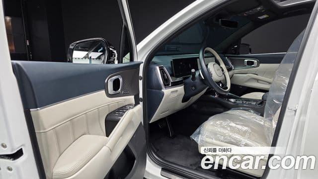 Kia Sorento 2023 — Фото 10/20