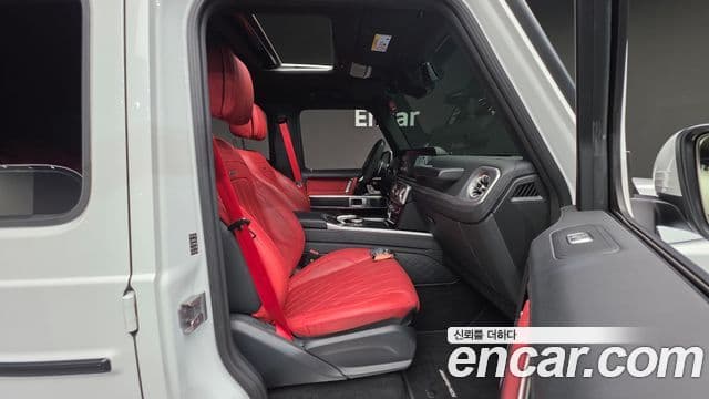 Mercedes-Benz G-Class 2023 — ფოტო 19/20