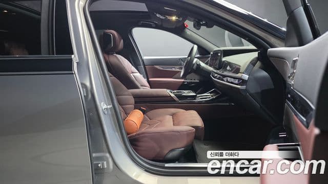 BMW 7 Series 2025 — Photo 13/31