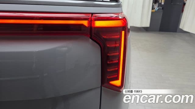 Kia Carnival 2025 — Photo 25/33