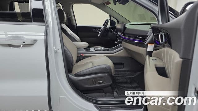 Kia Carnival 2025 — Photo 26/33