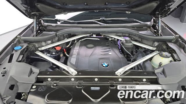 BMW X6 2023 — Photo 17/34