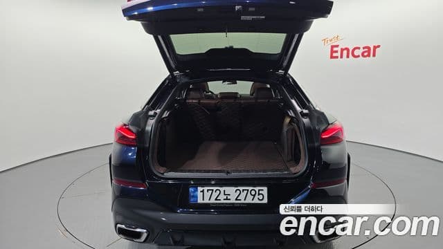 BMW X6 2023 — Photo 10/34